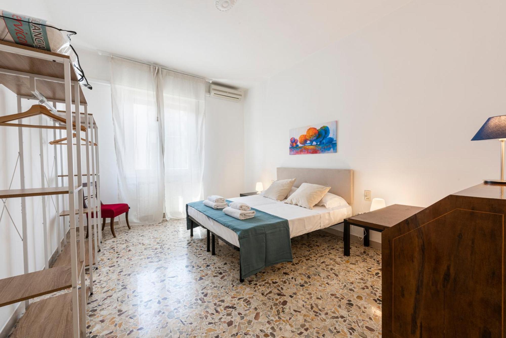 The Luxor - Sanctis Apartment