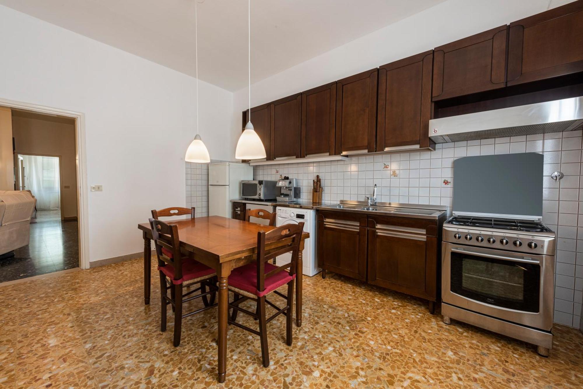 The Luxor - Sanctis Apartment
